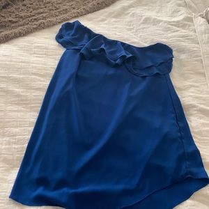 Ruffle off the should dress size XL
